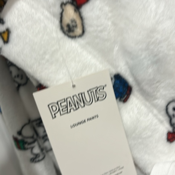Snoopy peanuts women’s Christmas plush pajamas size XL - Picture 2 of 3
